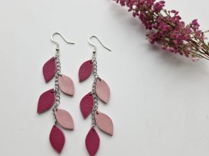 Lapiņu auskari koši un gaiši rozā