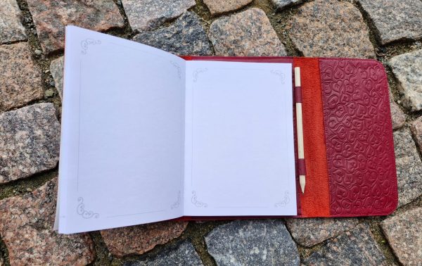 adas-liela-dienasgramata54-2 Dienasgrāmata sarkana roze